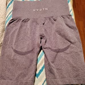 NVGTN BIKER SHORTS GREY SIZE SMALL